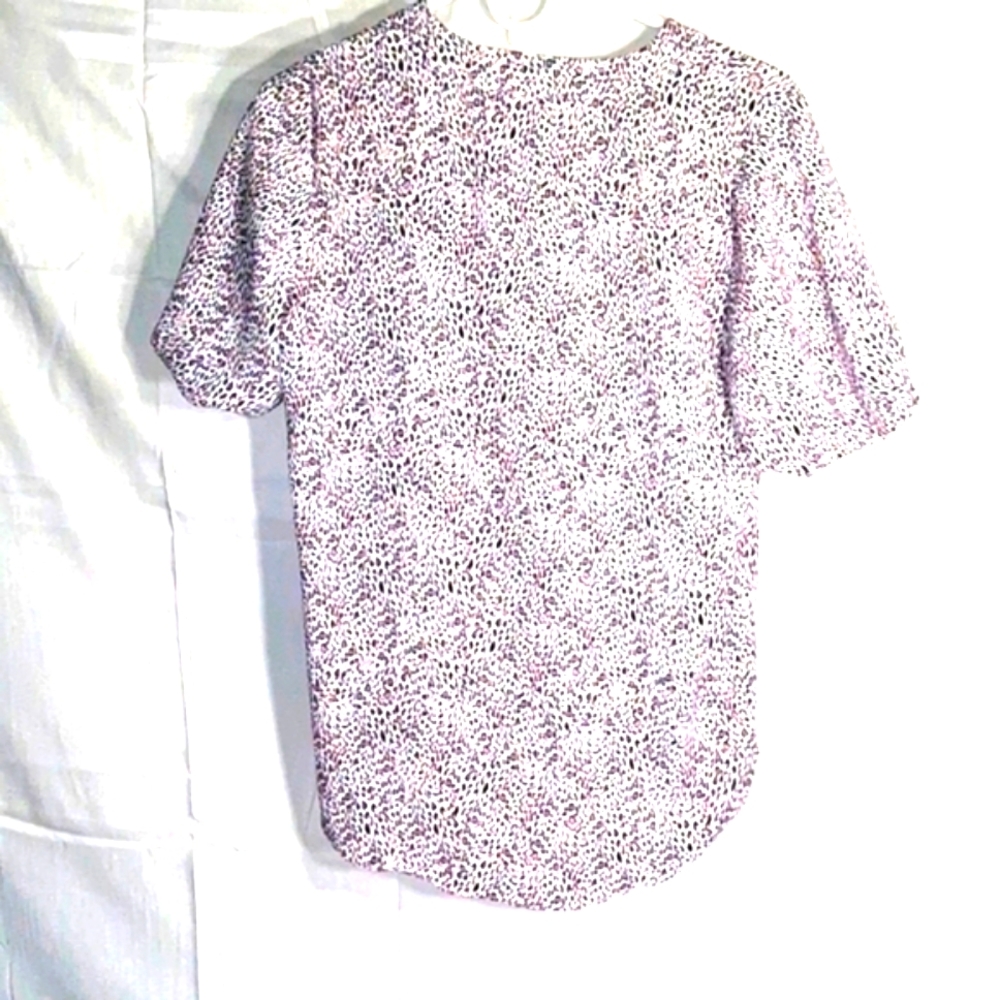 Vince Camuto Summery Dressy Womens Size XS Leopard Print Short Sleeve Blouse